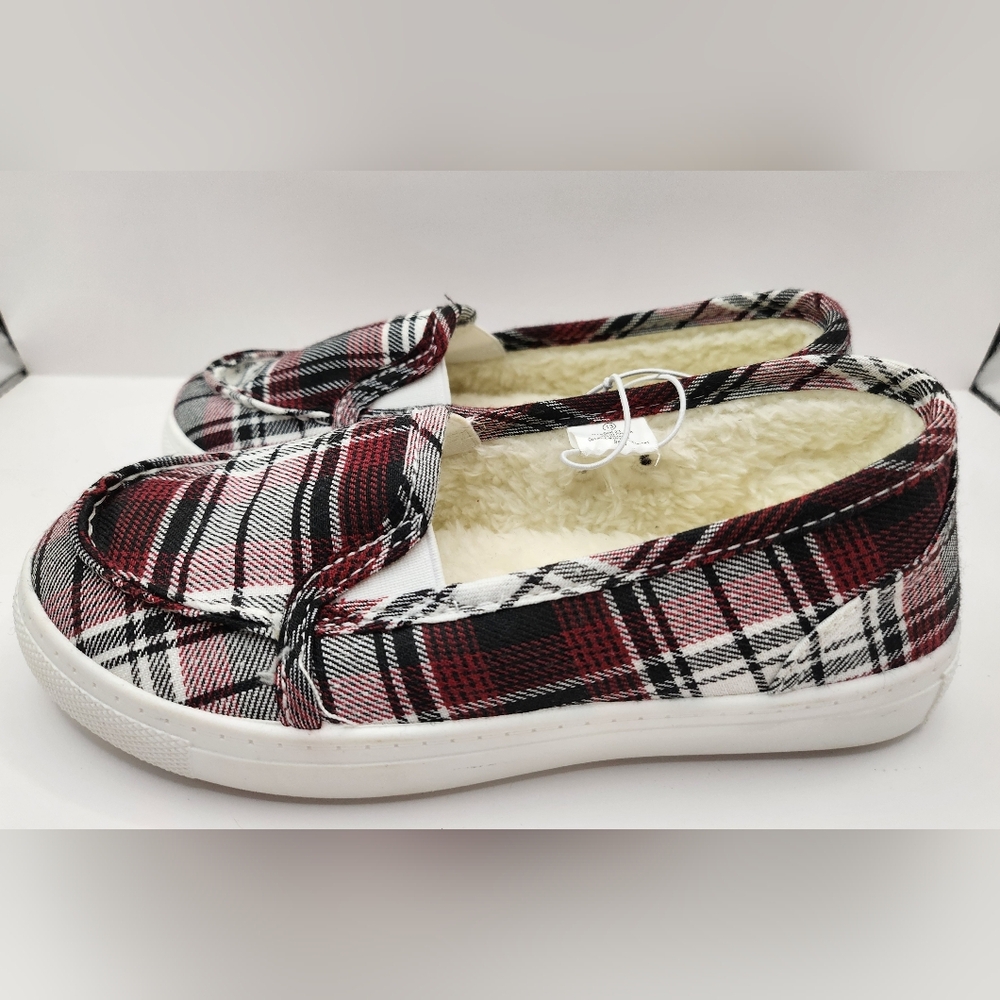 Gigil Girls Plaid Slip On Sneakers Faux Fur Lined Size 13 NWOT